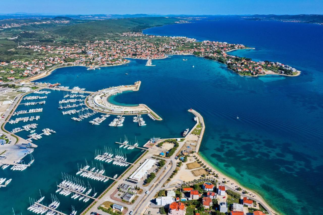 Apartments By The Sea Sukosan, Zadar - 5863 Exteriör bild